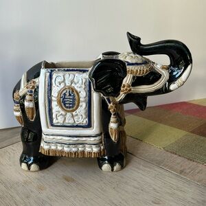 Vintage Asian Chinoiserie style Elephant Planter